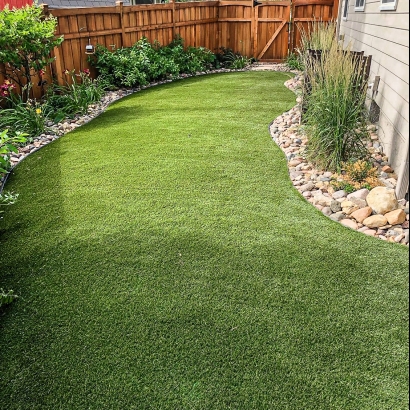 SuperScape XL Synthetic Lawn
