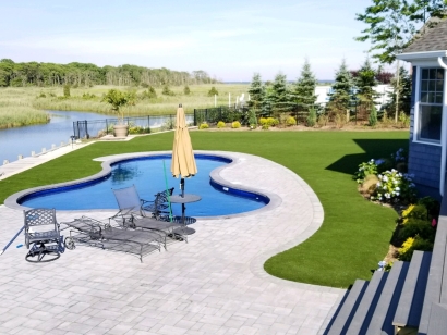 Artificial Grass & Swimming Pool