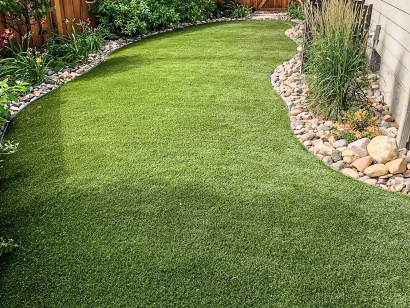 SuperScape XL Synthetic Lawn